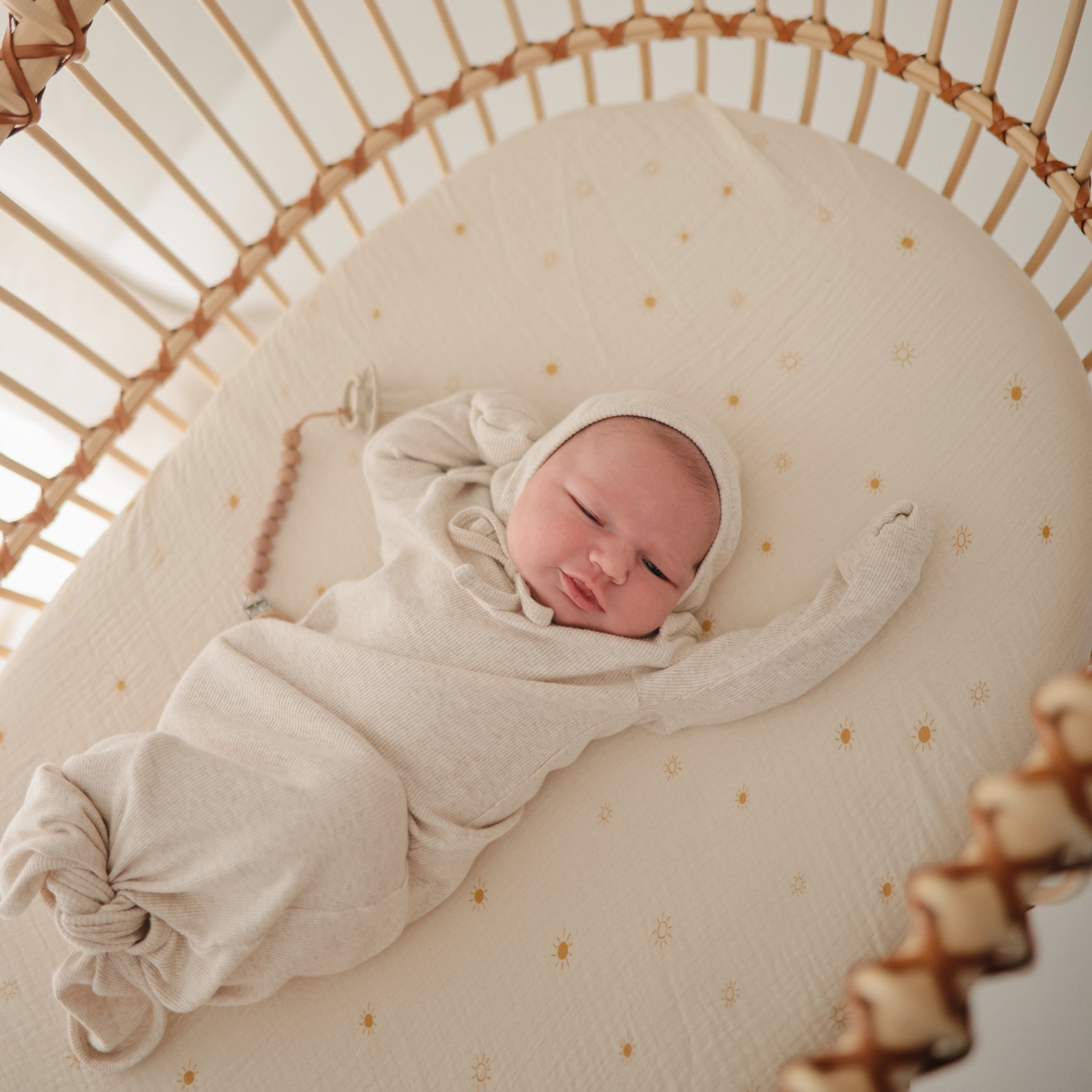 Image of Extra Soft Bassinet Muslin Crib Sheet